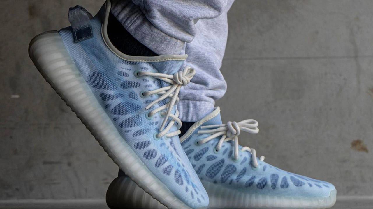 Yeezy Boost 350 V2 "Mono Ice"