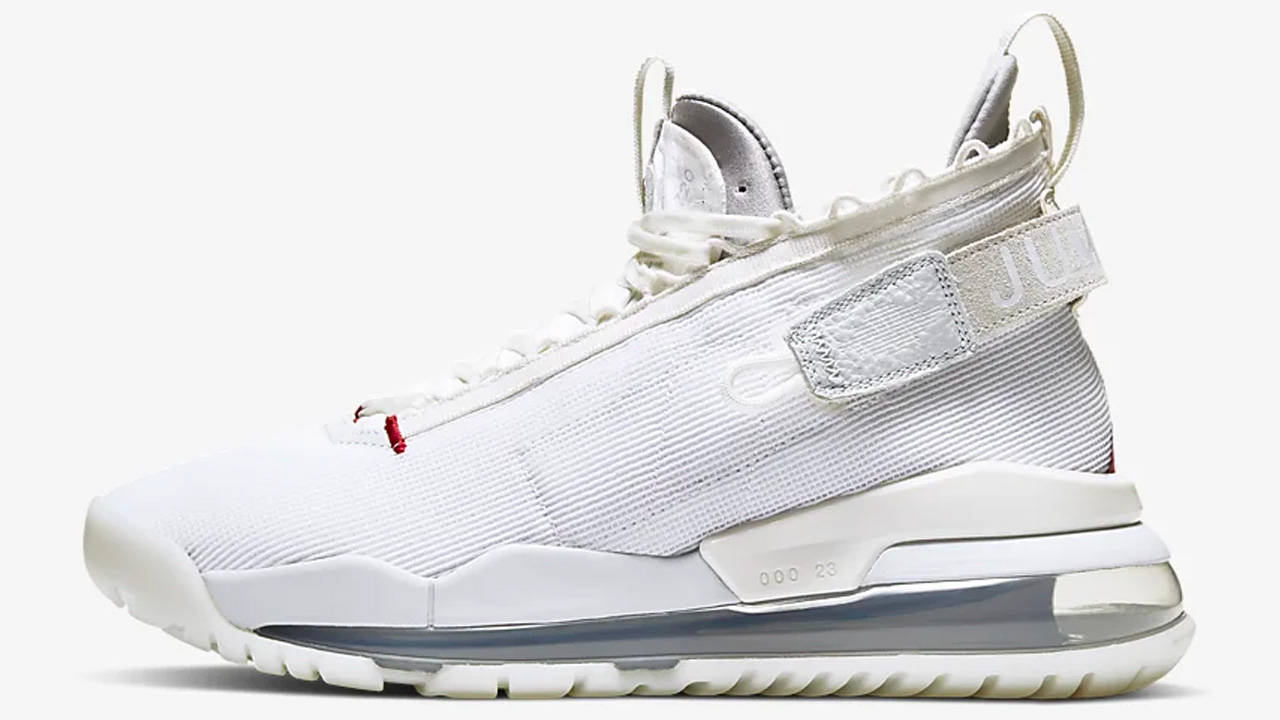 We Didn't Expect to See These Sneakers in Nike's Extra 20% Off Sale!