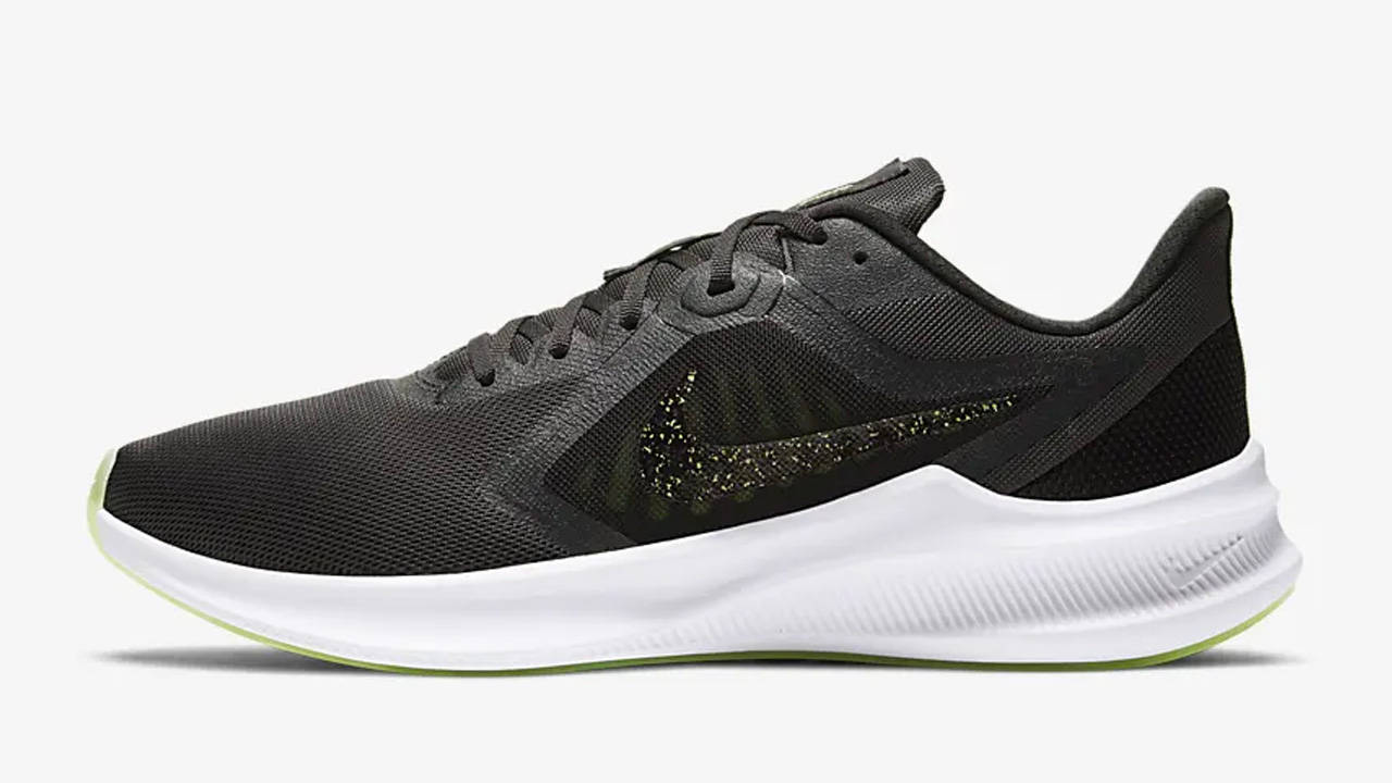 We Didn't Expect to See These Sneakers in Nike's Extra 20% Off Sale!