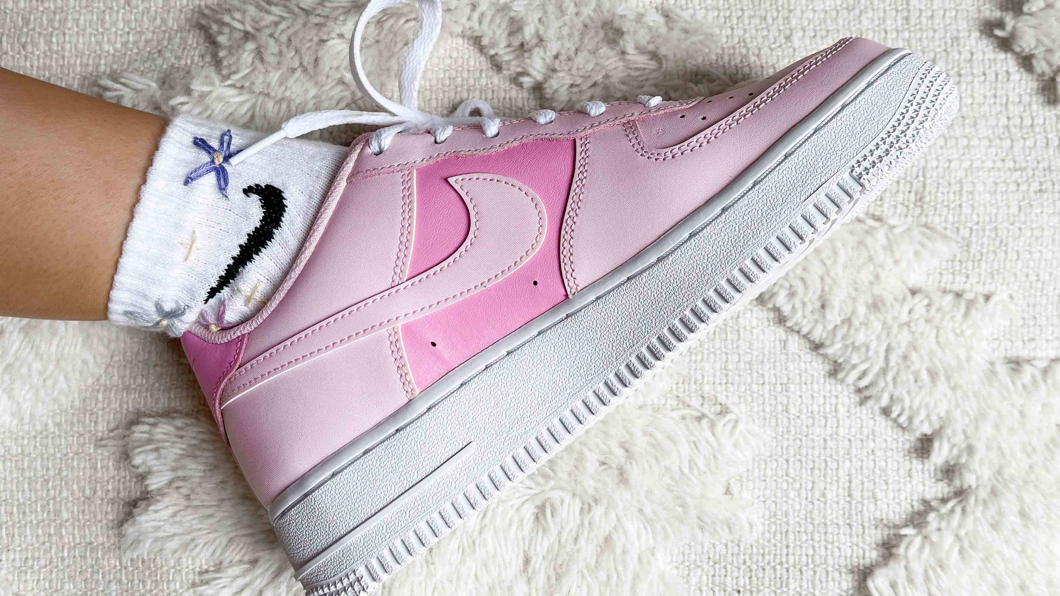 Nike af1 white pink