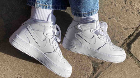 The Best New-In Nike Sneakers & Clothing This Week The Best New-In Nike Sneakers & Clothing This Week