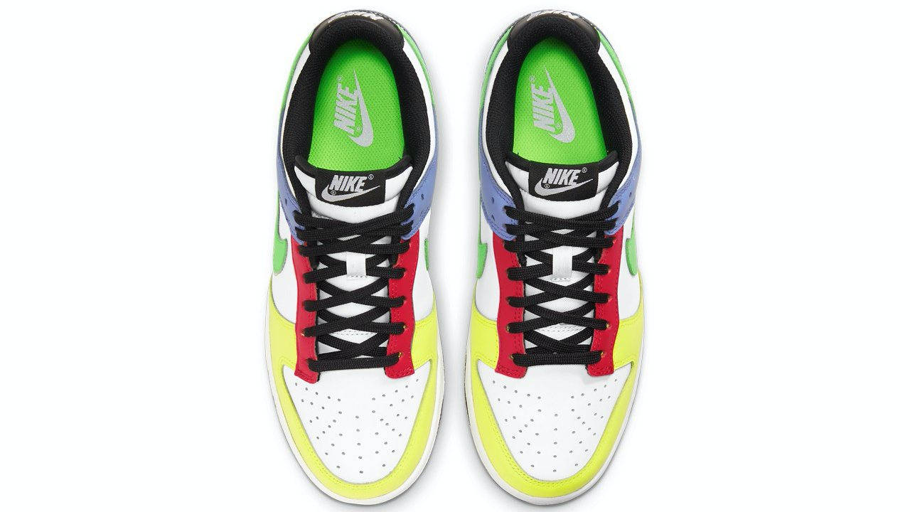nike dunk green strike 4