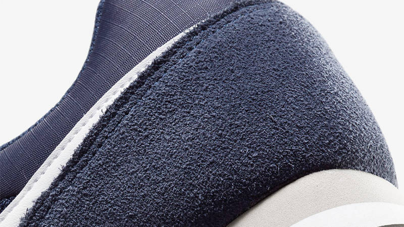 Nike MD Runner 2 Midnight Navy Closeup