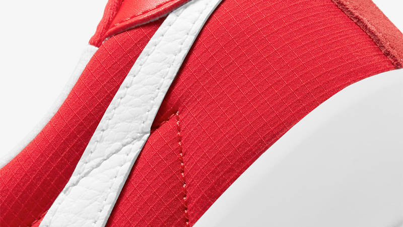 Nike SB Bruin React University Red Closeup