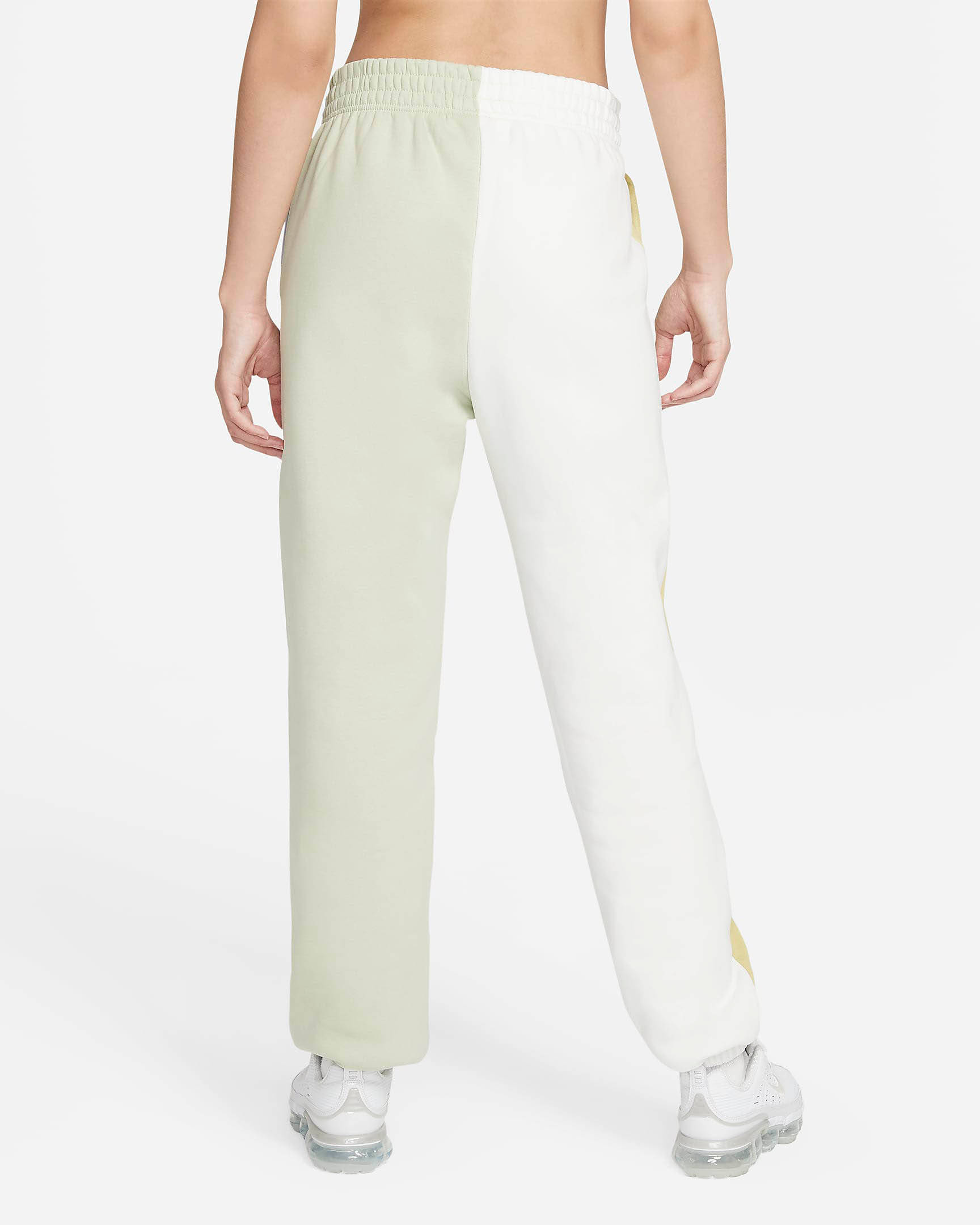 women's nike sportswear essential jogger pants cactus flower