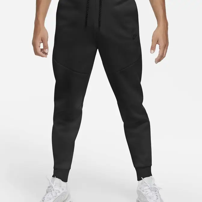 Nike Sportswear Tech Fleece Joggers | Where To Buy | CU4495-010 | The ...