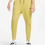 Nike Sportswear Tech Fleece Joggers Saturn Gold Front