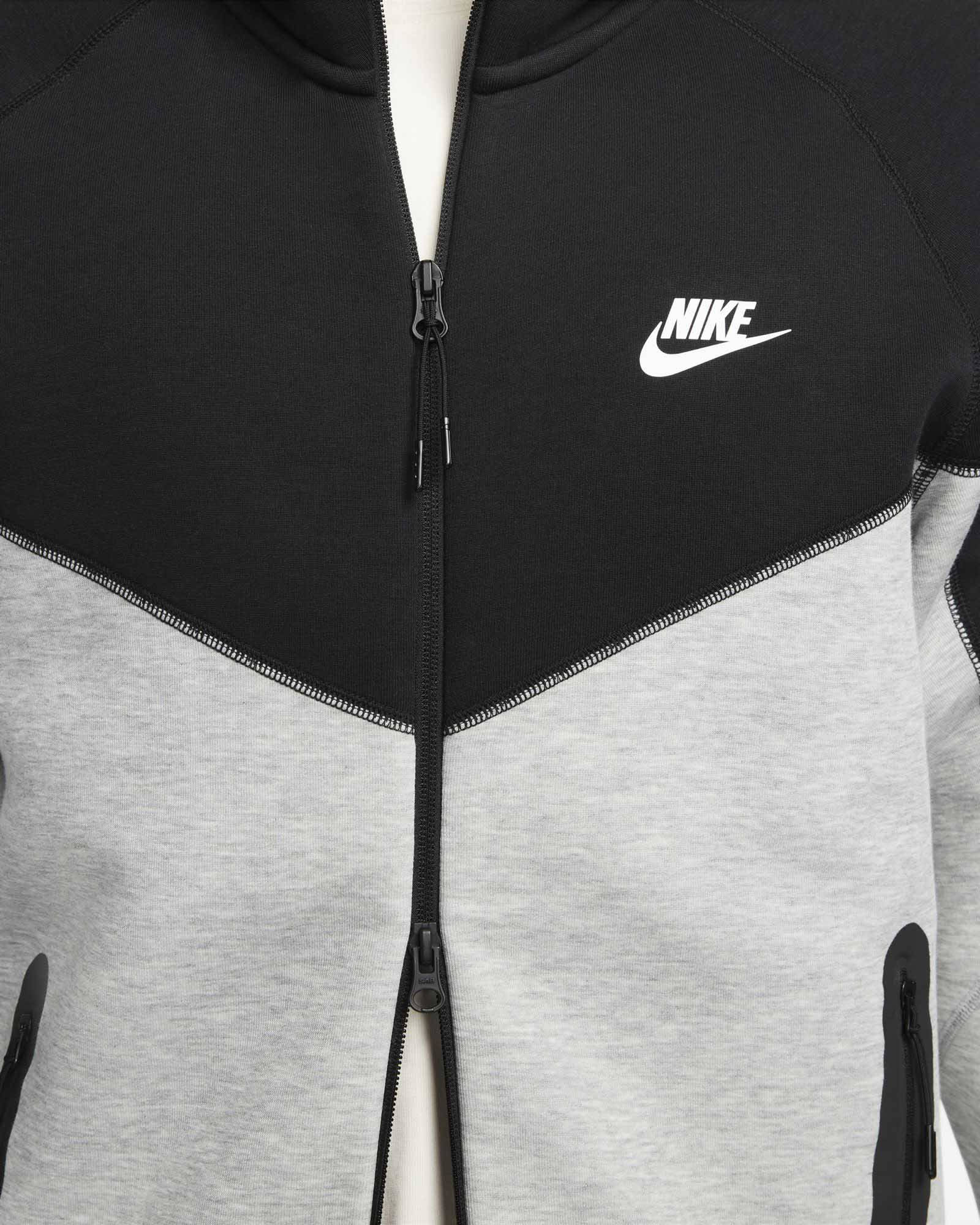 Nike Logo Zip Closeup Nike Sportswear Tech Fleece Windrunner Full