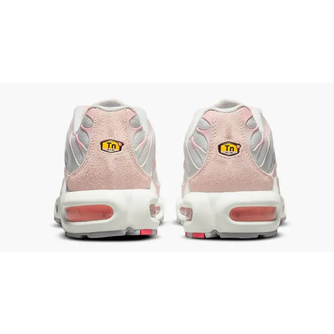 Mente pómulo Intenso Nike TN Air Max Plus White Pink | Where To Buy | DM3037-100 | The Sole  Supplier