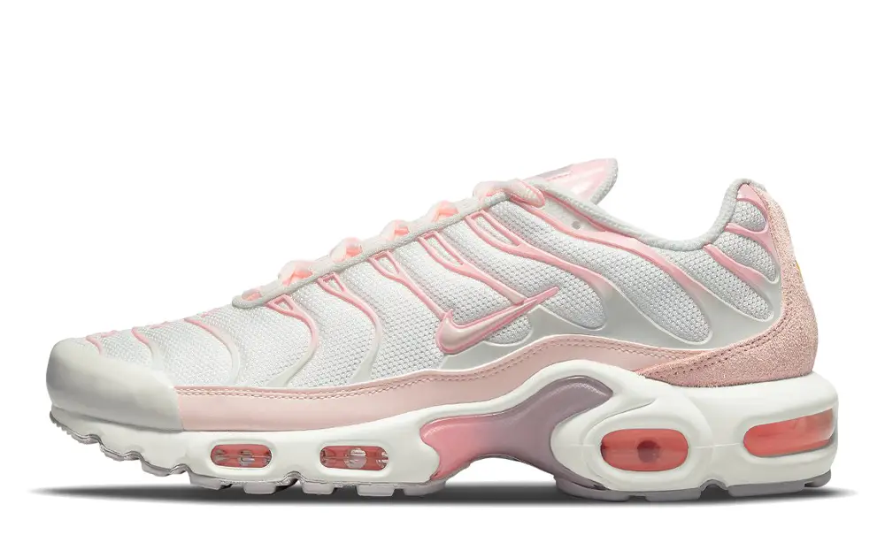 This Nike TN Air Max Plus Looks Elegant In This Pretty Pink Colourway ...