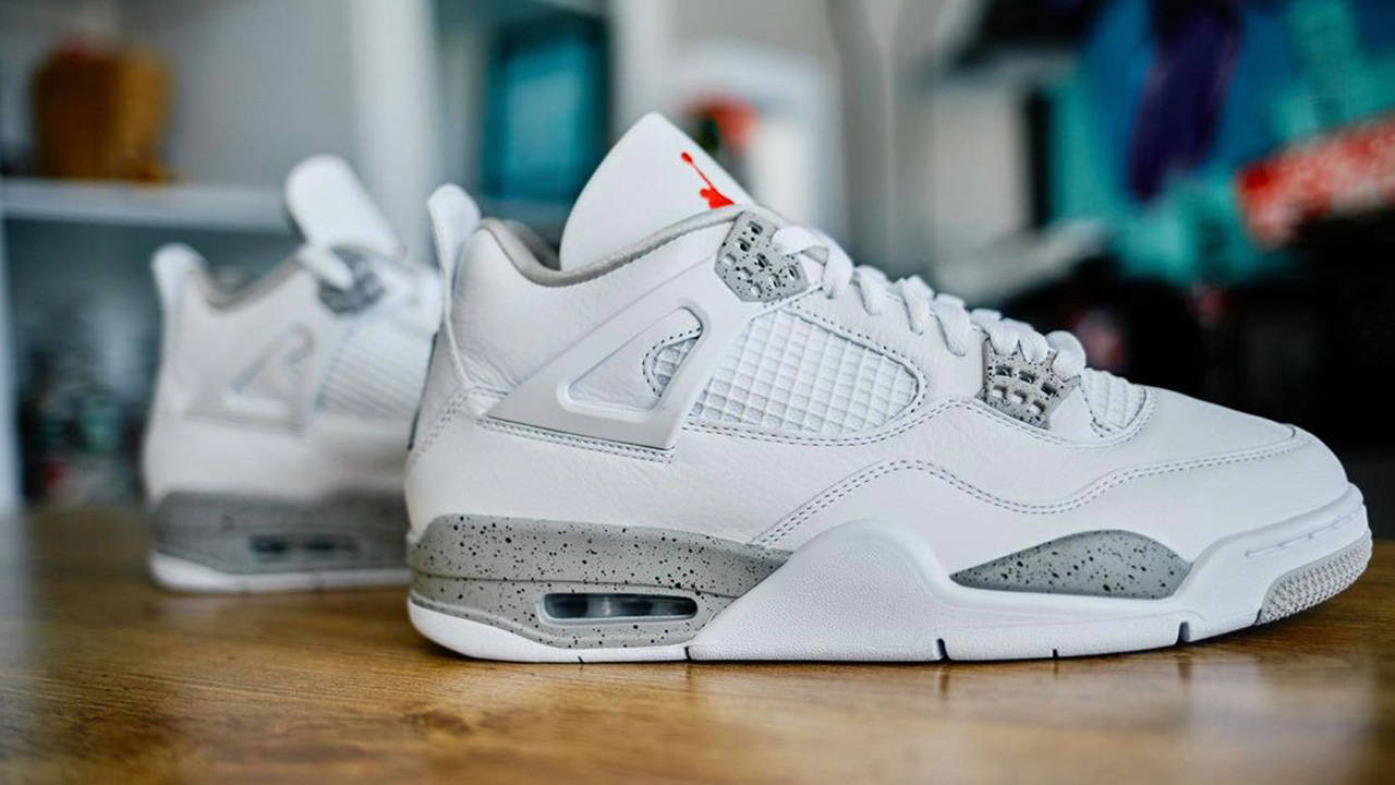 Air Jordan 4 "White Oreo"