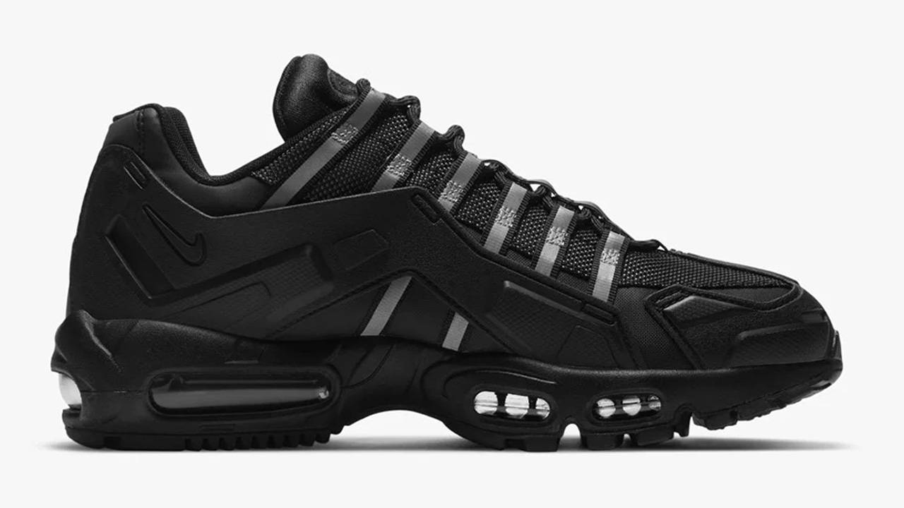 The Hottest Sneaker Steals From Sneakersnstuff's Spring Sale