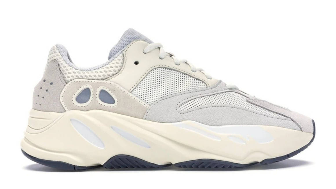 stockx yeezy 700 analog