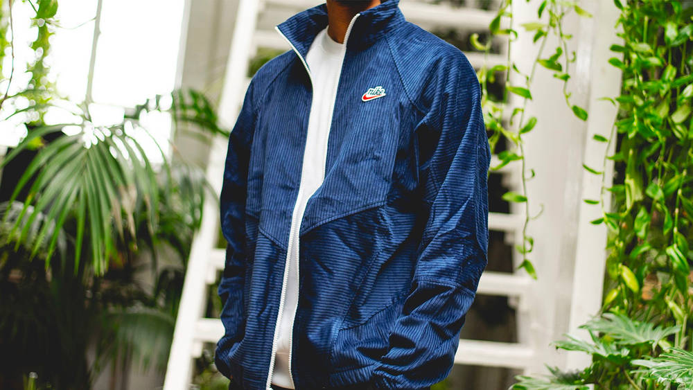 The Nike Heritage Windrunner Corduroy Jacket "Midnight Navy" Is the Perfect Spring Staple