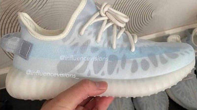 Yeezy Boost 350 V2 Monice First Look