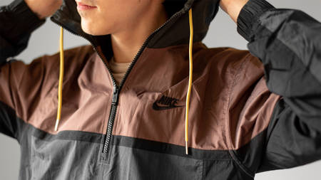 Give Your Outdoor Fits a Refresh with This Nike 1/2-Zip Hooded Jacket Give Your Outdoor Fits a Refresh with This Nike 1/2-Zip Hooded Jacket
