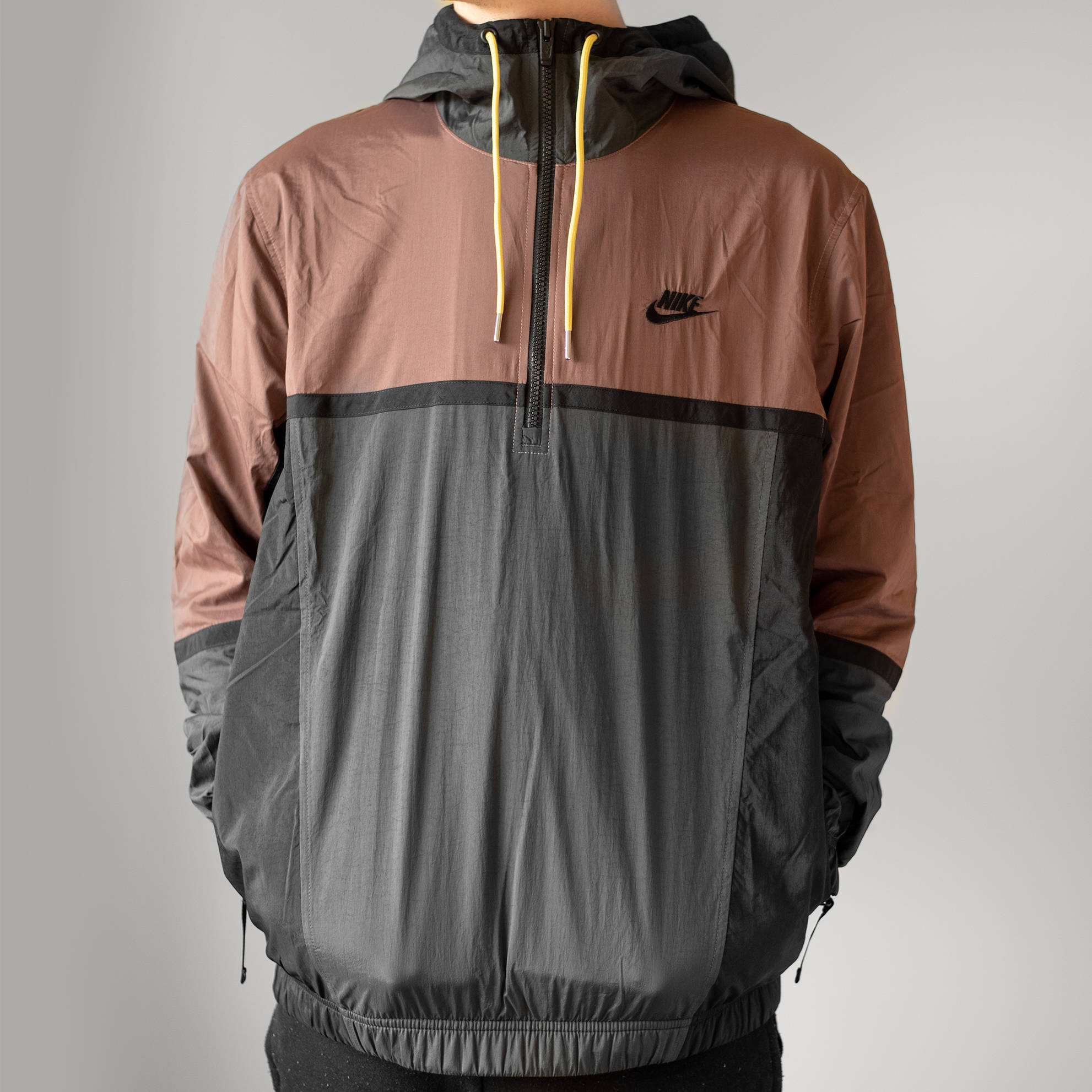 Give Your Outdoor Fits a Refresh with This Nike 1/2-Zip Hooded Jacket