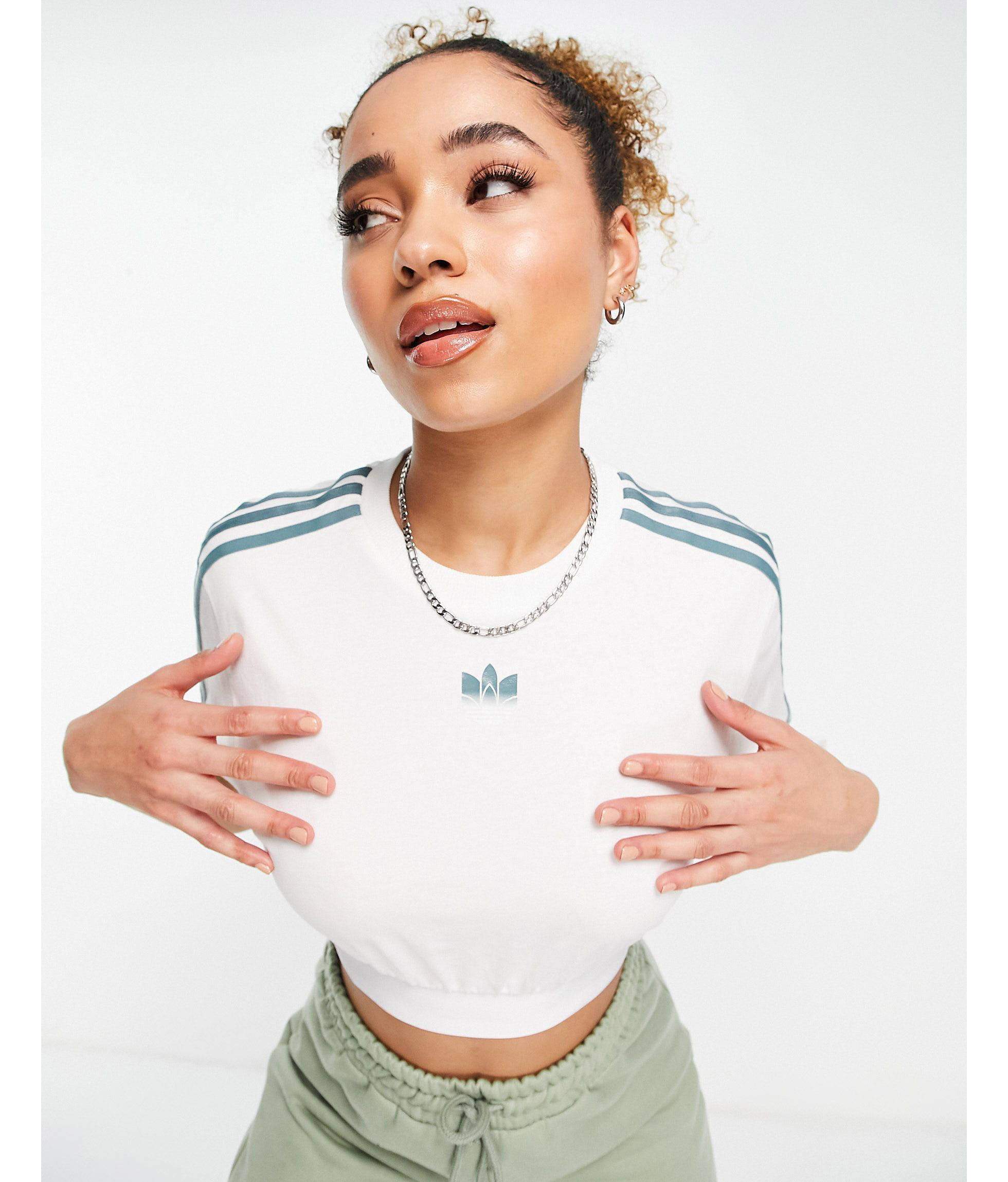 adidas Adicolor Cropped T-Shirt
