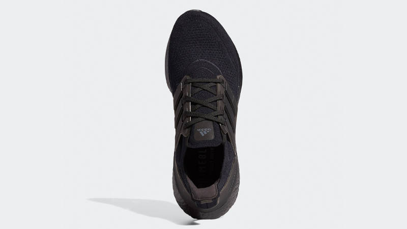 adidas Ultra Boost 21 Core Black Middle