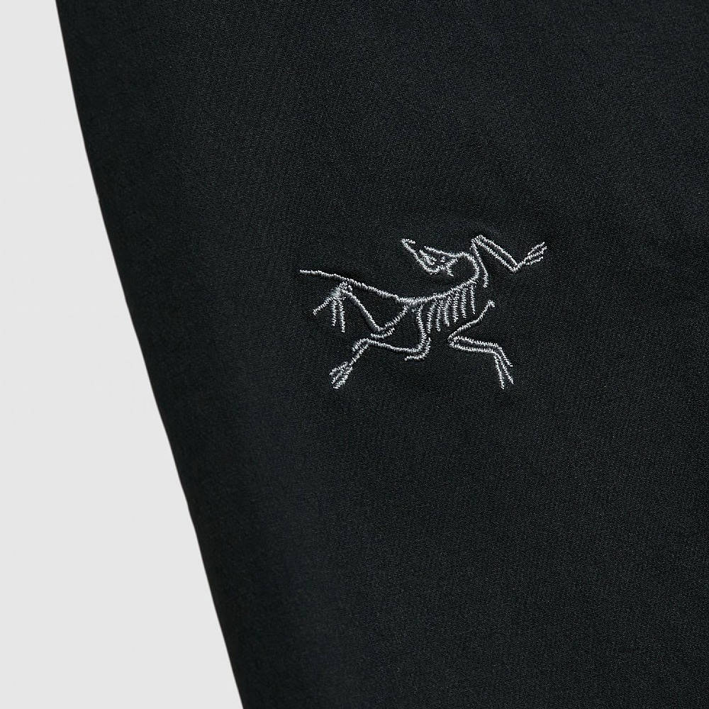 Arc’teryx Gamma LT Pant Black Closeup Logo
