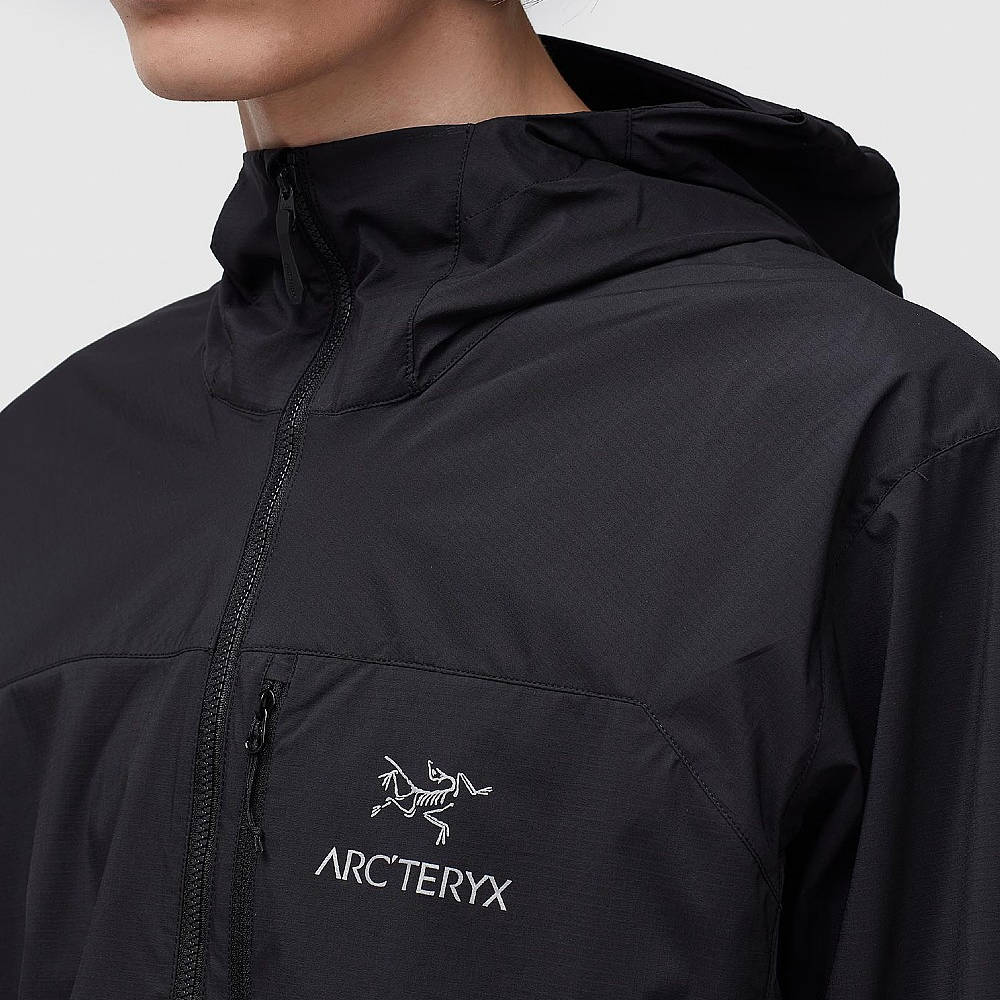 Arc'teryx Squamish Hooded Jacket - Black | The Sole Supplier