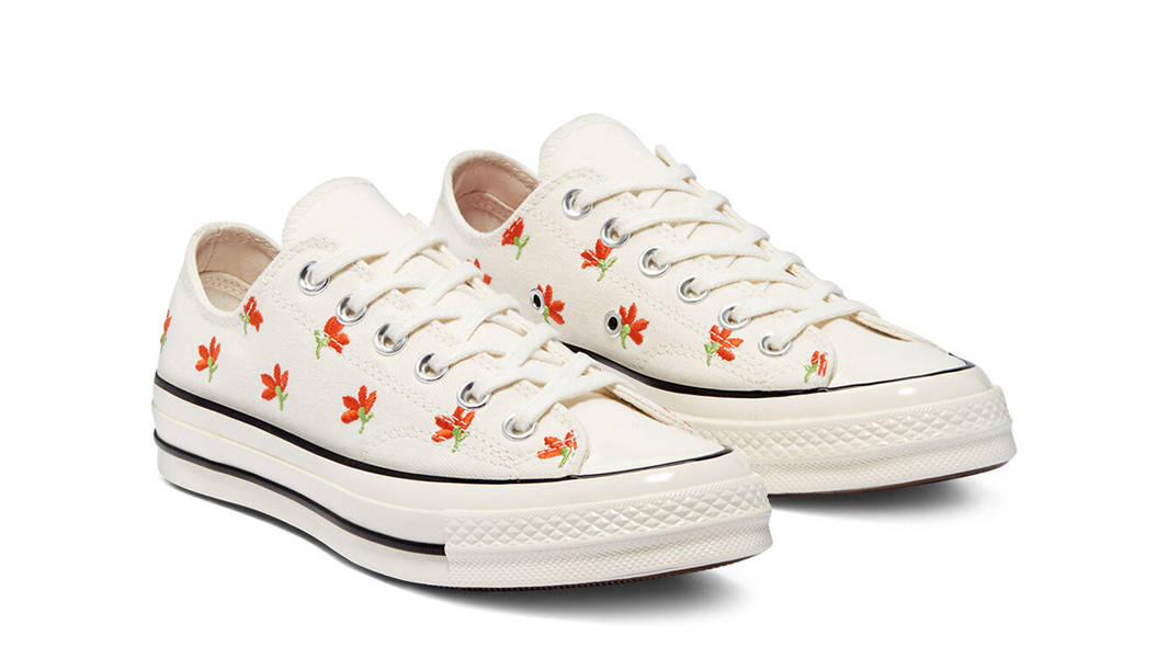 Converse Chuck 70 Bright Poppy Embroidered Flowers Egret
