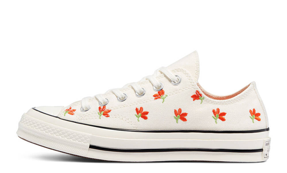 Converse Chuck 70 Bright Poppy Embroidered Flowers Egret