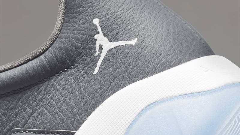 Jordan 11 CMFT Low Cool Grey Closeup