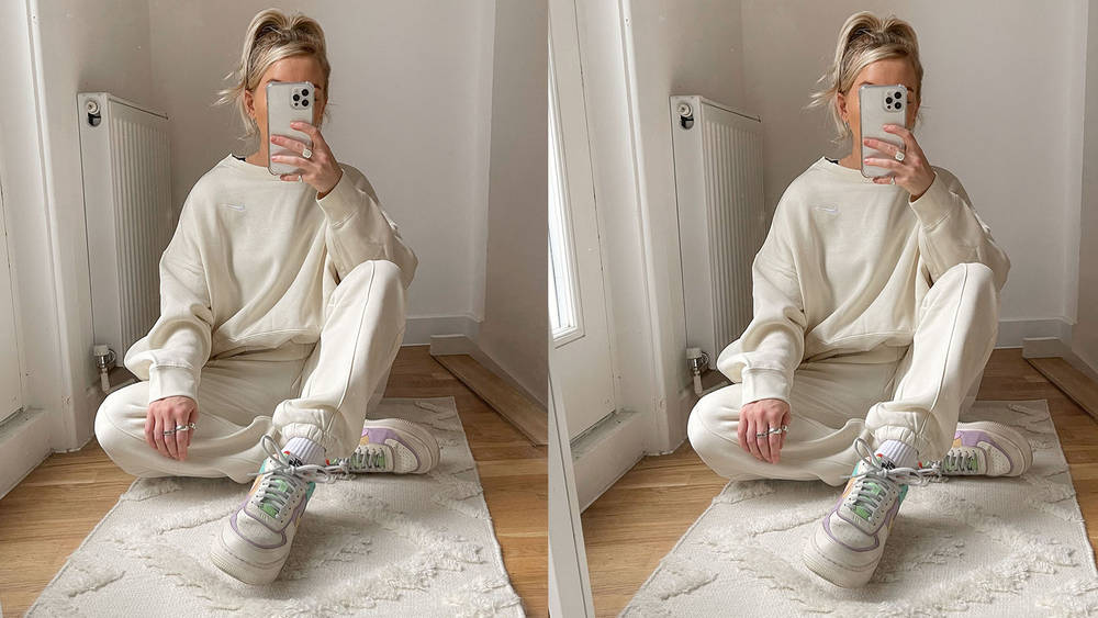 Kelly cream tracksuit nike sale Kelly cream tracksuit nike sale