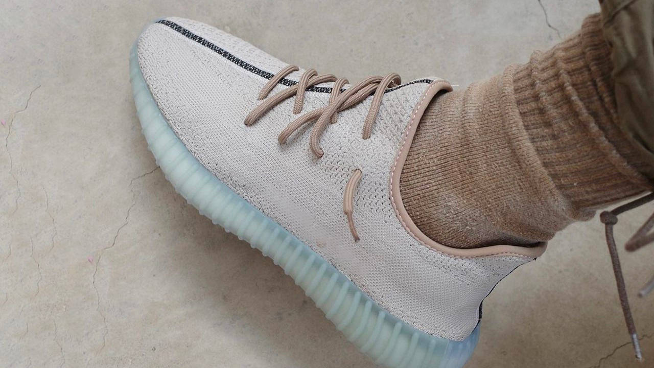 yeezy 350 v2 cloud white on feet