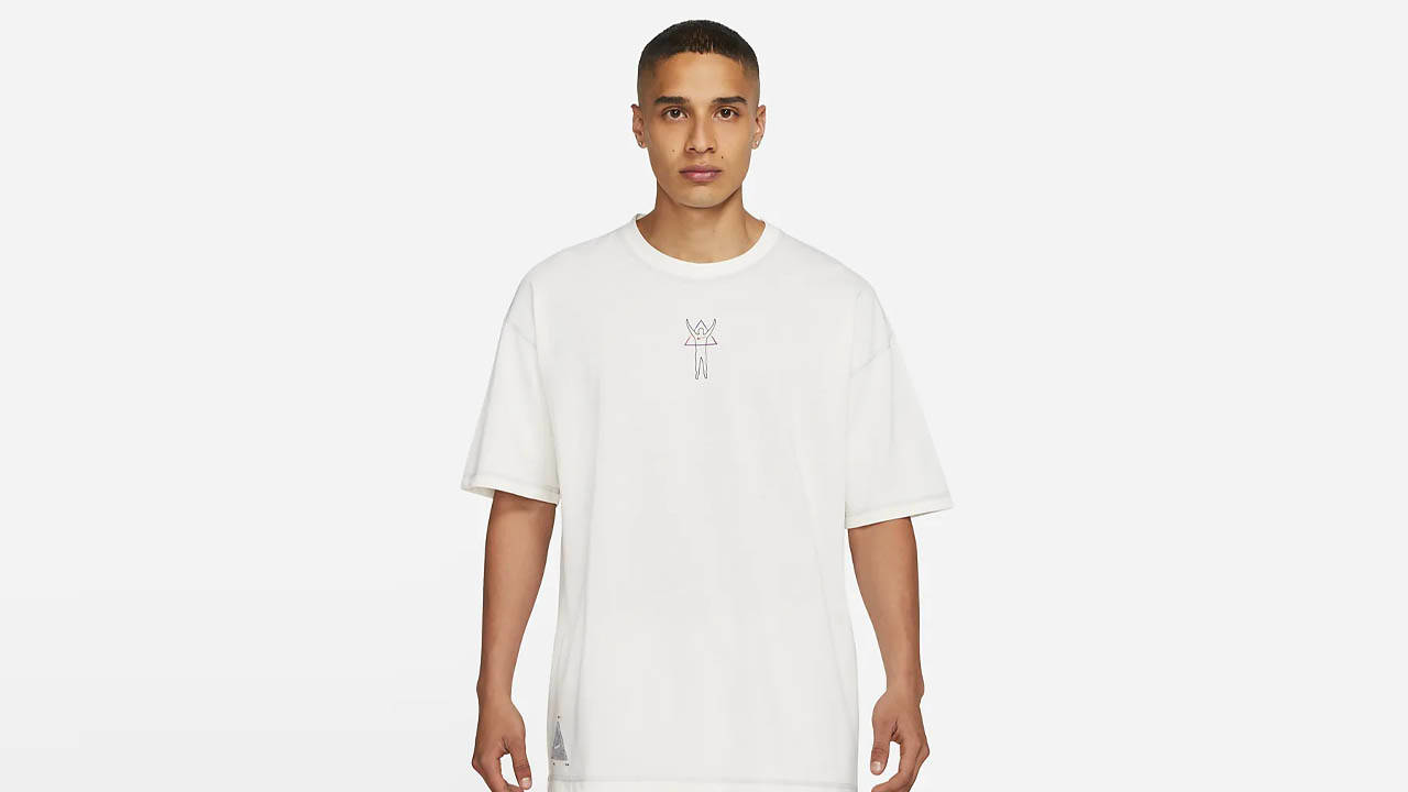 Upgrade Your Graphic T-Shirt Rotation Right Now Using Nike's Mega 20% Off Code!