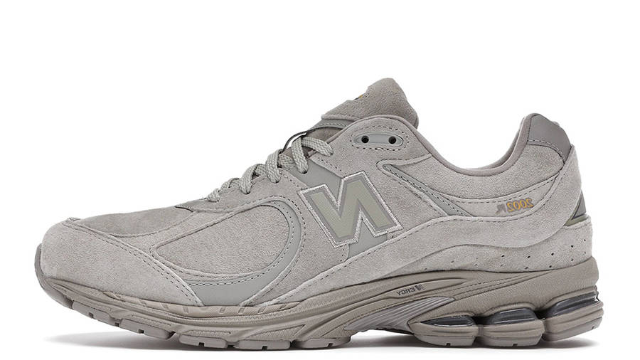 new balance taupe 2002r sneakers