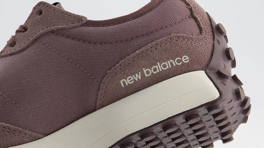 new balance 327 black fig with sea salt