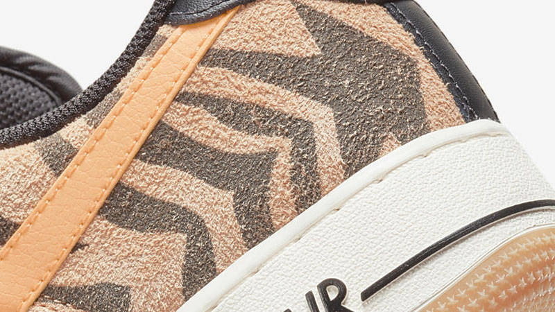 Nike Air Force 1 07 PRM Coconut Milk Closeup