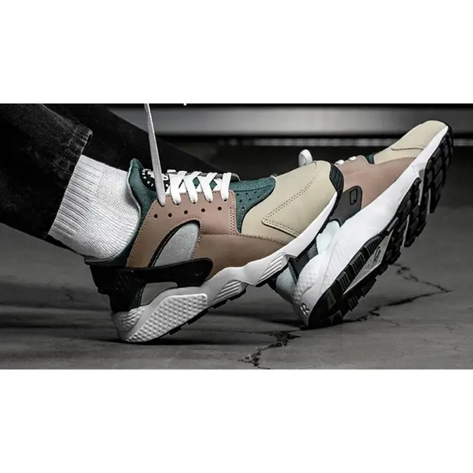 Nike Air Huarache Escape Raffles Where To Buy The Sole Supplier The Sole Supplier