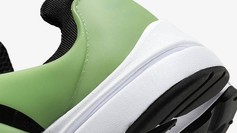 Nike Air Presto Green Strike Closeup