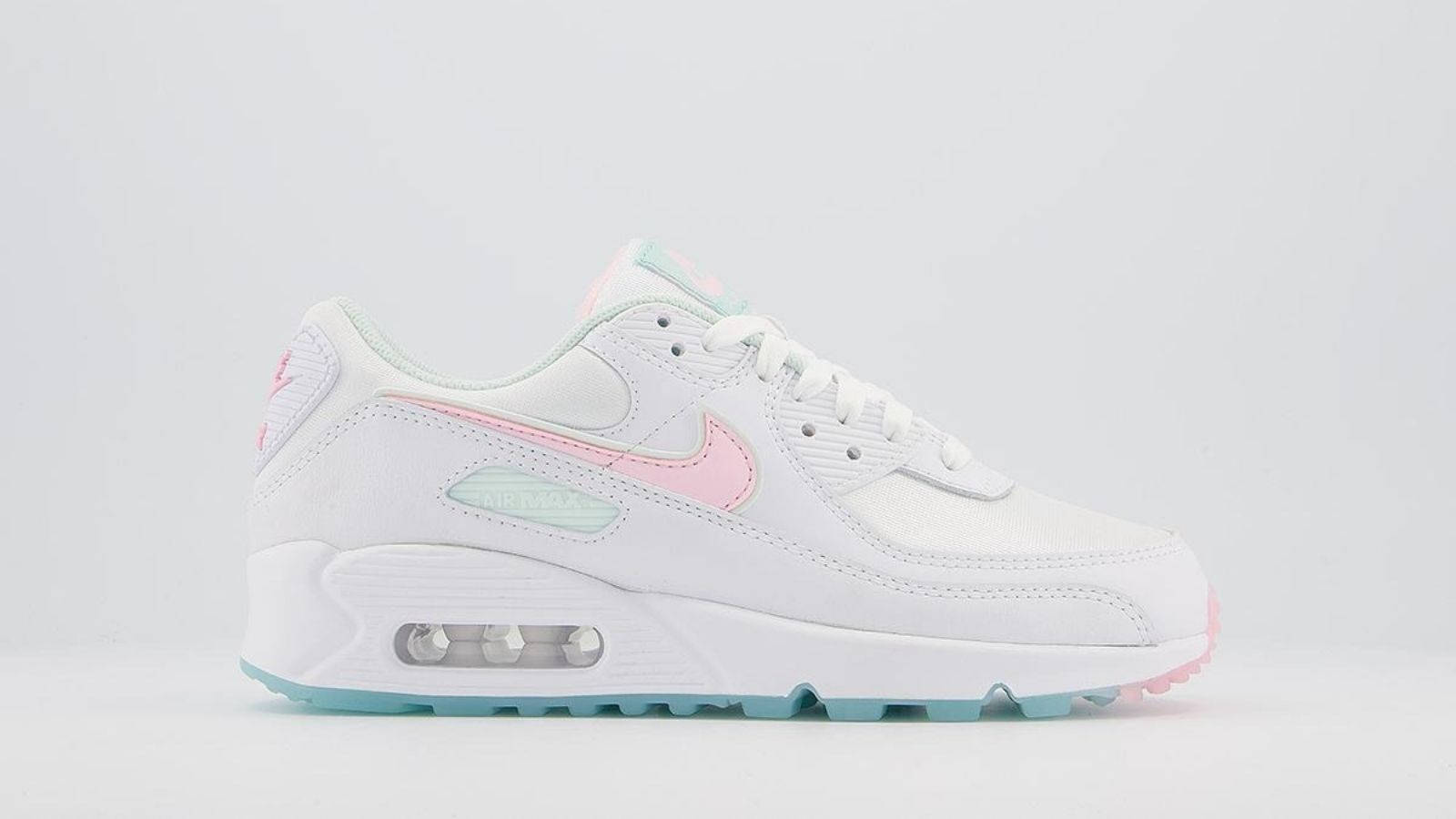 Nike AM90 Arctic punch