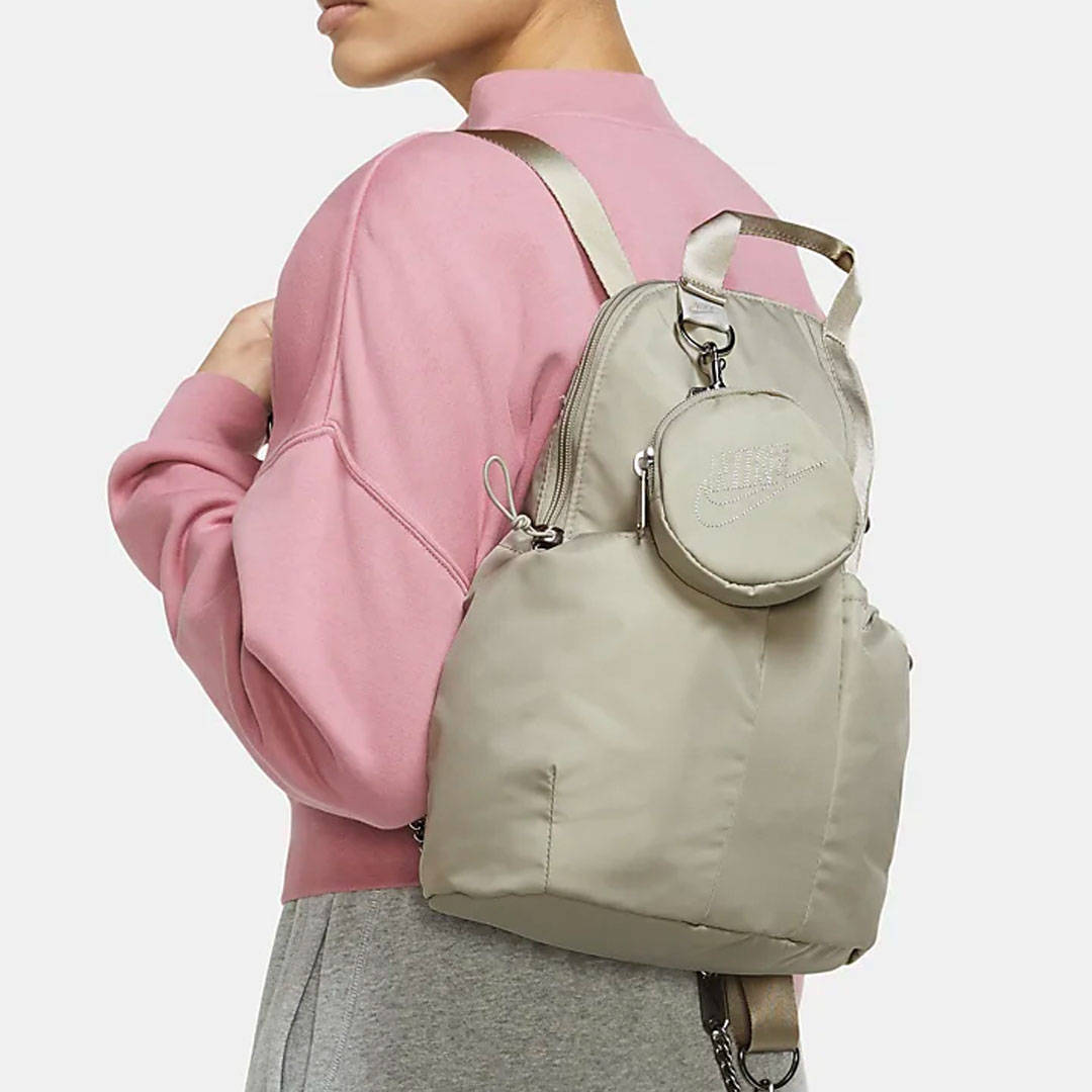 Nike backpack listicle