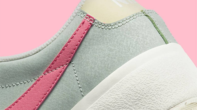 nike wmns blazer low platform seafoam