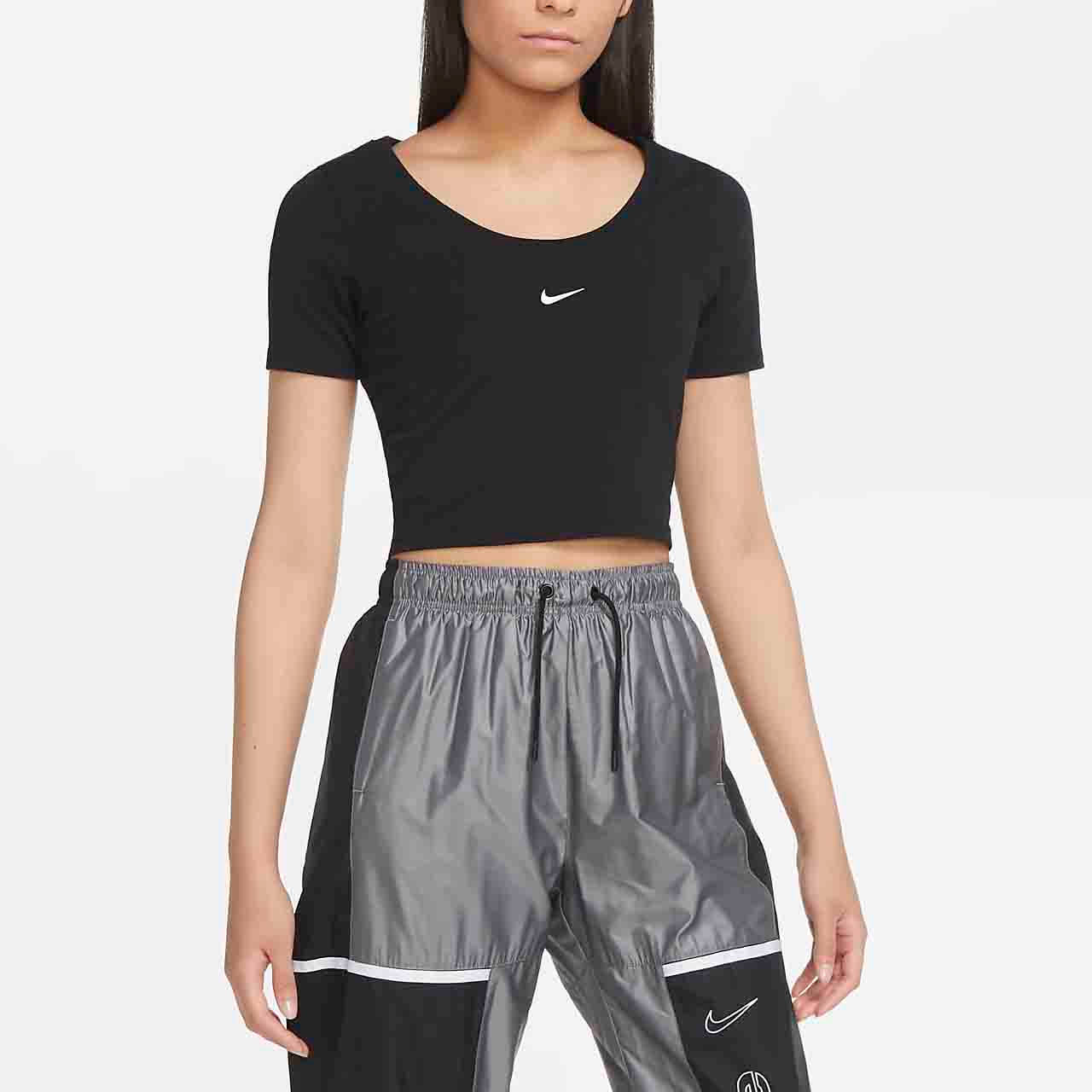 nike crop top black 1