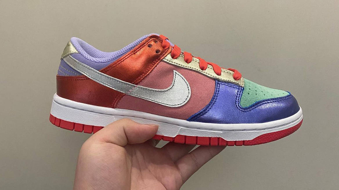 nike dunk low mismatch swoosh