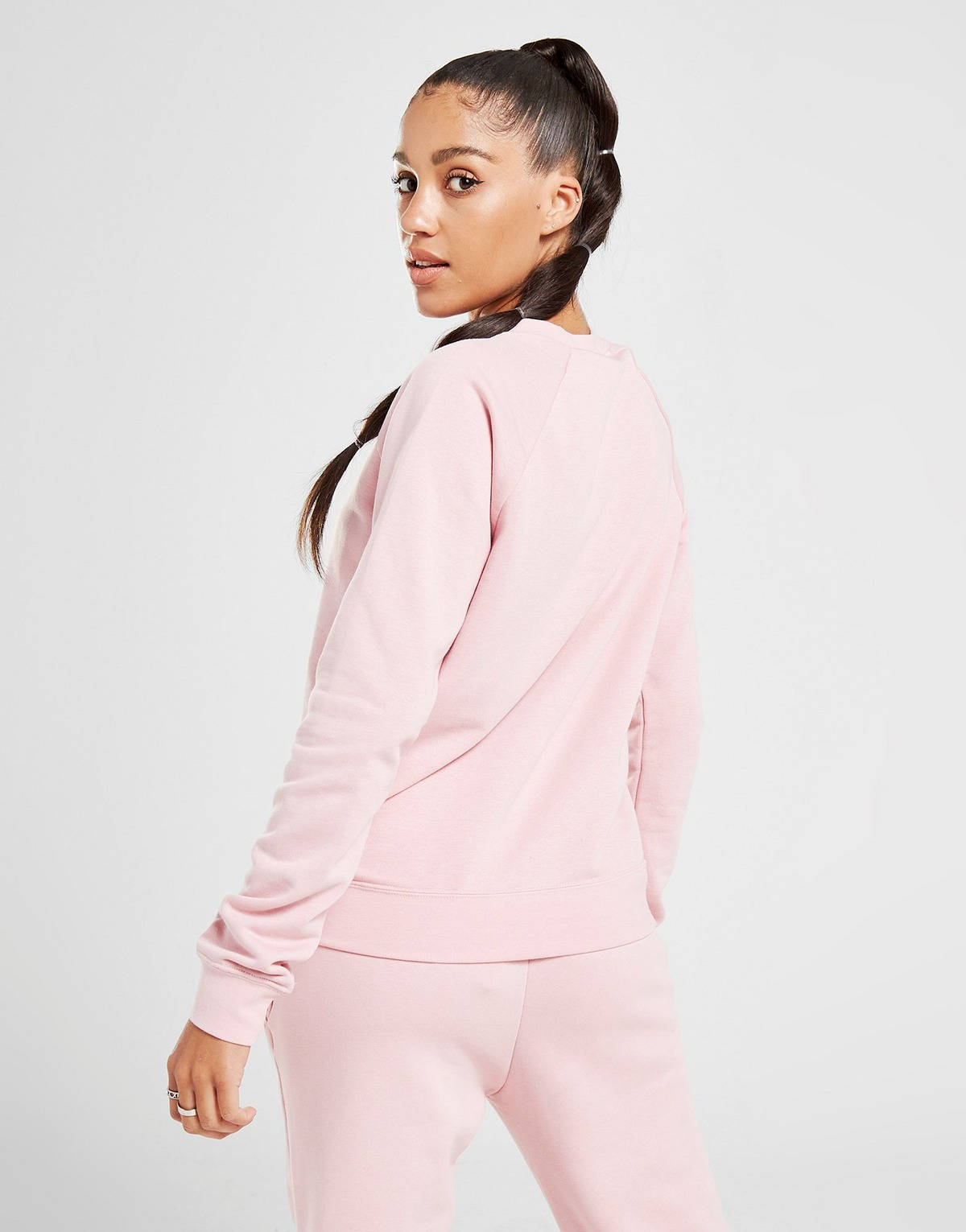 Nike Essential Crew Sweatshirt