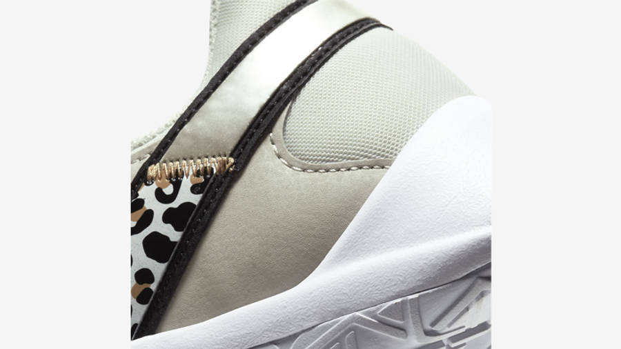nike legend essential 2 premium light bone