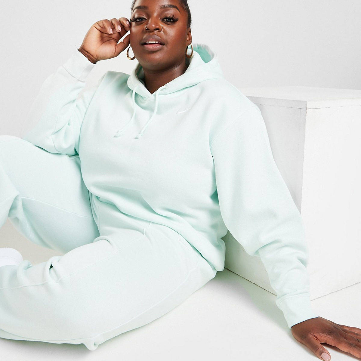 nike mint hoodie