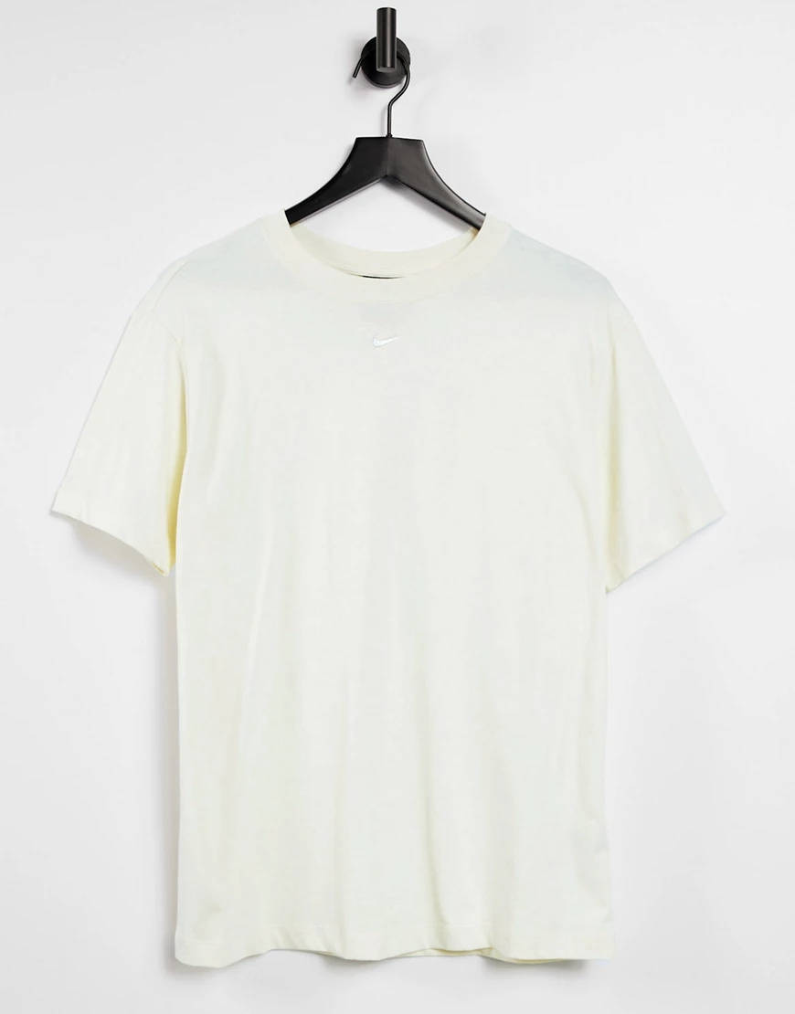nike white boyfriend t shirt