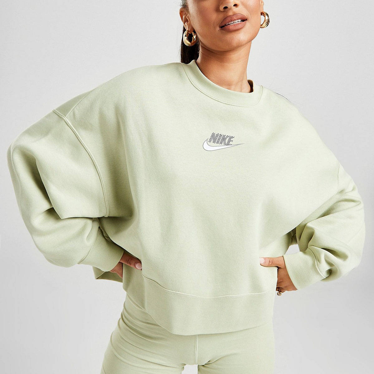 nike oversized cropped sweatshirt green