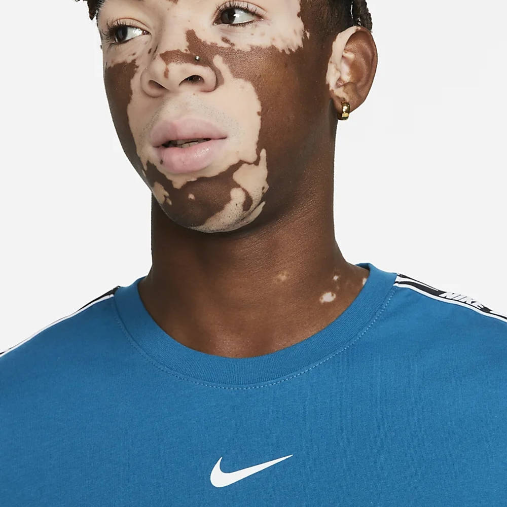 T-Shirt Nike NSW Repeat Tee | R-GOL.com - Football boots \u0026 equipment