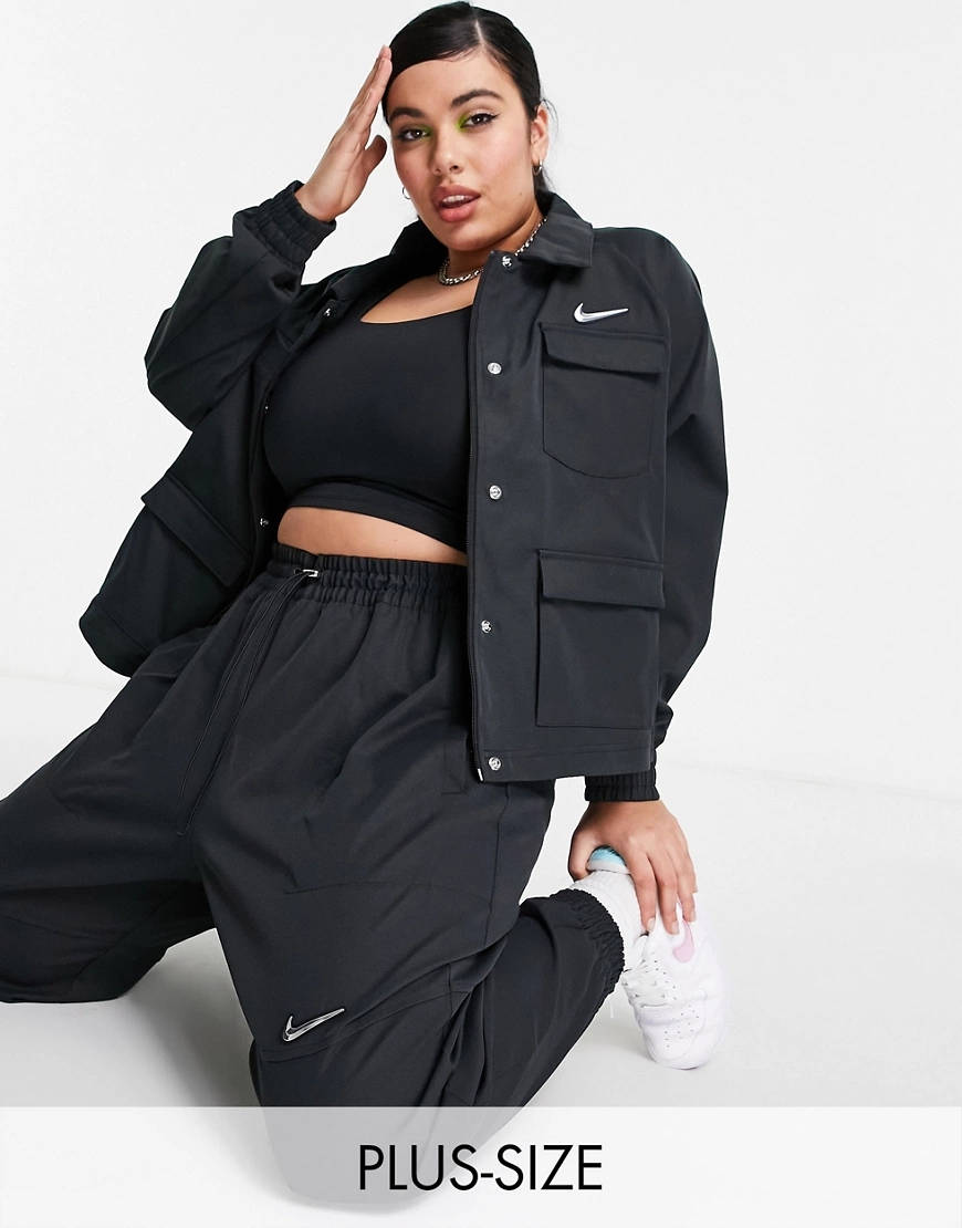 Nike Swoosh Plus Woven Jacket