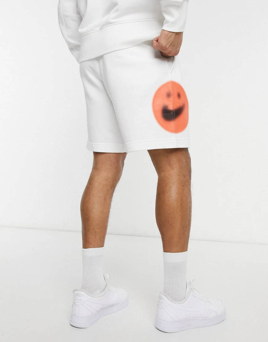 nike world tour fleece shorts