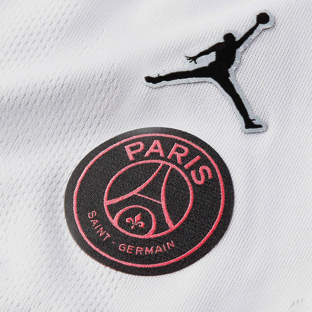 Nike Paris Saint-Germain VaporKnit Strike 1/4-Zip Football Drill Top ...